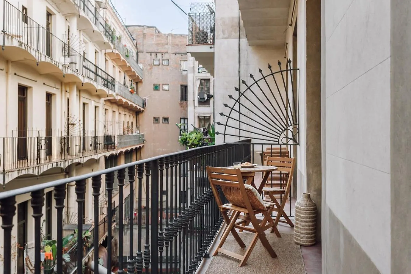 Casa Comtal Apartment Barcelona Spain